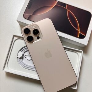 Apple iPhone 16 Pro max Premium Triple Camera